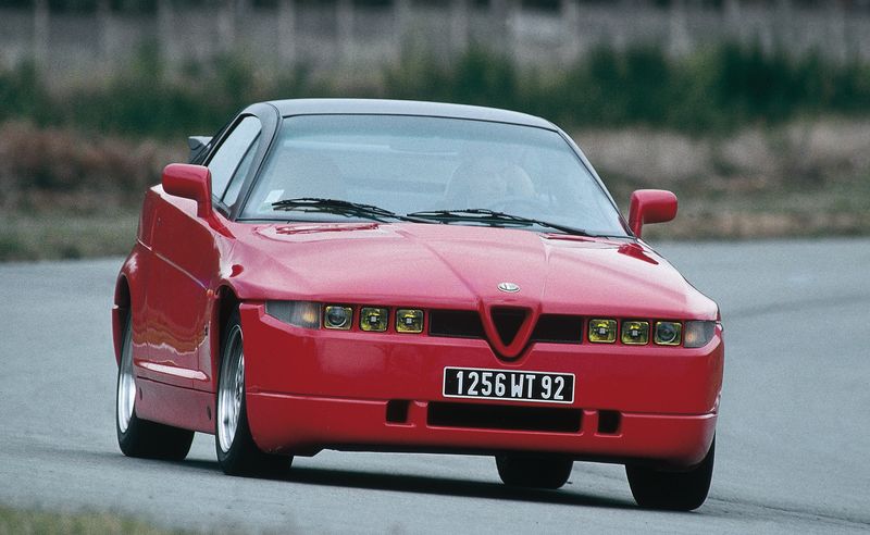 Ici une photo de l'alfa romeo SZ pour votre fond d' cran wallpaper ou pour